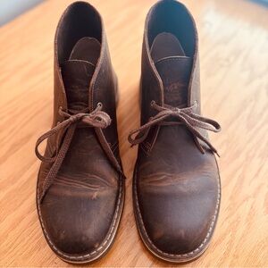 Like New Clarks Men's Leather Boots